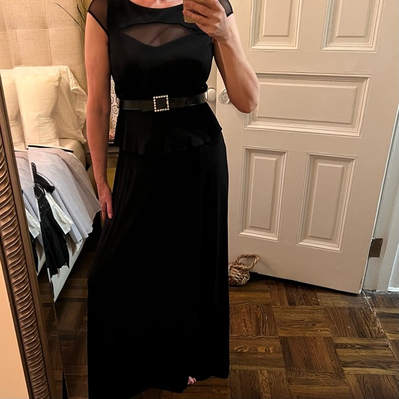 A line long evening black gown with strass belt size 6 - Picture 1 of 15